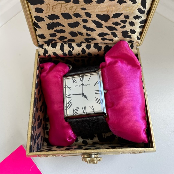 BETSEY JOHNSON unworn black lace mirror watch - Picture 3 of 6
